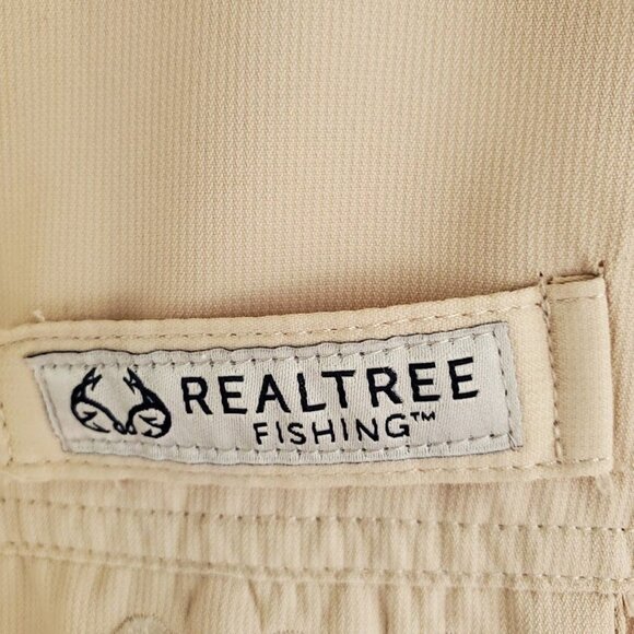 Realtree Fishing Shirt Men’s M | Beige Vented Long Sleeve Button Up Outdoor Gear - Picture 4 of 5